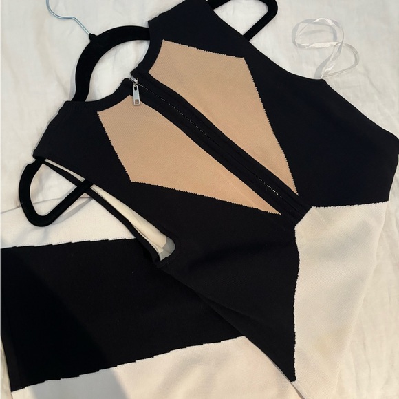 Ronny Kobo body con dress NWT size small/medium (6) - Picture 4 of 5